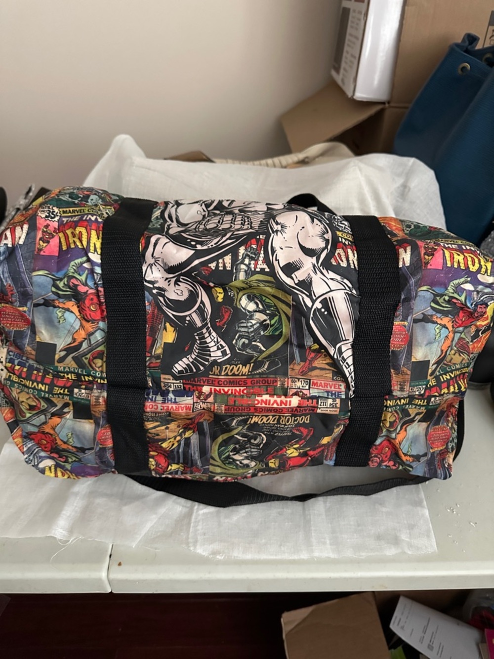 Marvel Iron Man Comic Print Duffel Bag - Red, Yellow, Blue, Black NWT - Picture 3 of 16